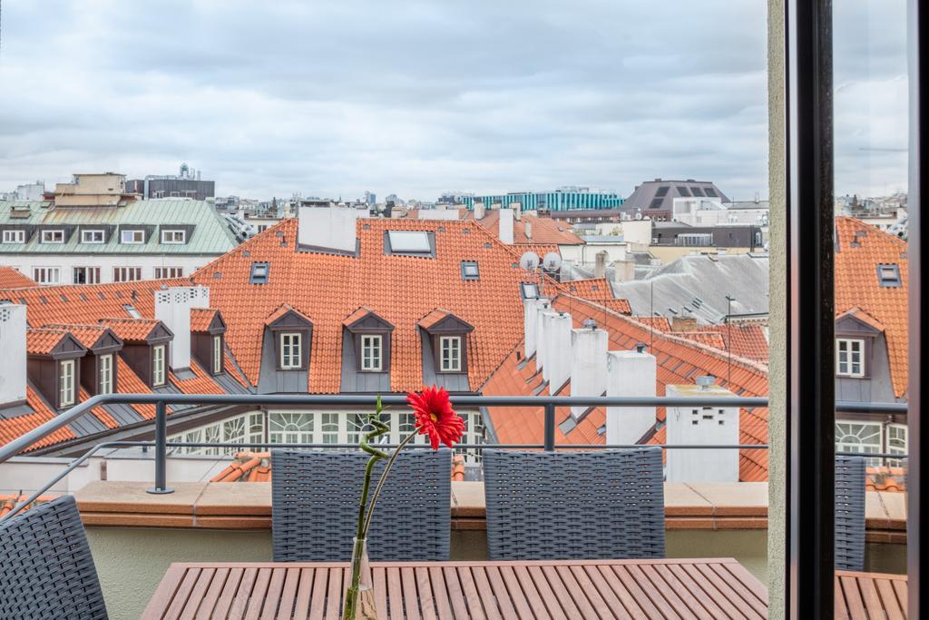Templova Old Town Apartment Prag Exteriör bild